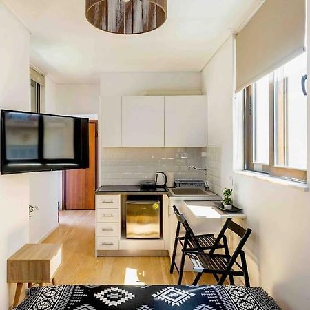 Downtown 22Sqm Green Nest King-Size Bed Атина Екстериор снимка