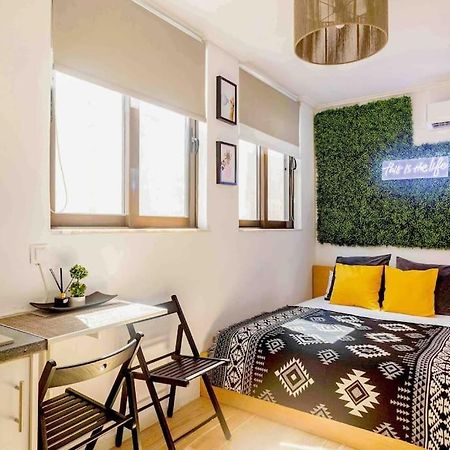 Downtown 22Sqm Green Nest King-Size Bed Атина Екстериор снимка