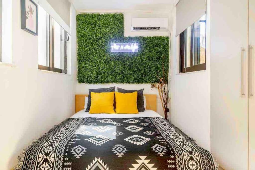 Downtown 22Sqm Green Nest King-Size Bed Атина Екстериор снимка