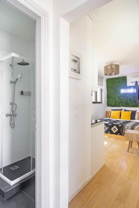 Downtown 22Sqm Green Nest King-Size Bed Атина Екстериор снимка