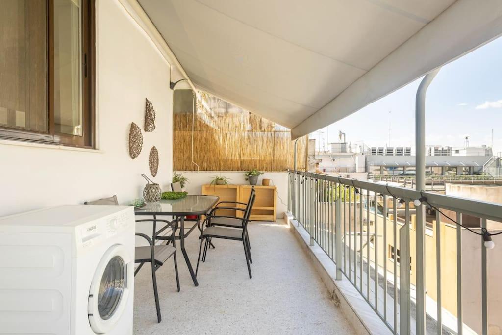Downtown 22Sqm Green Nest King-Size Bed Атина Екстериор снимка